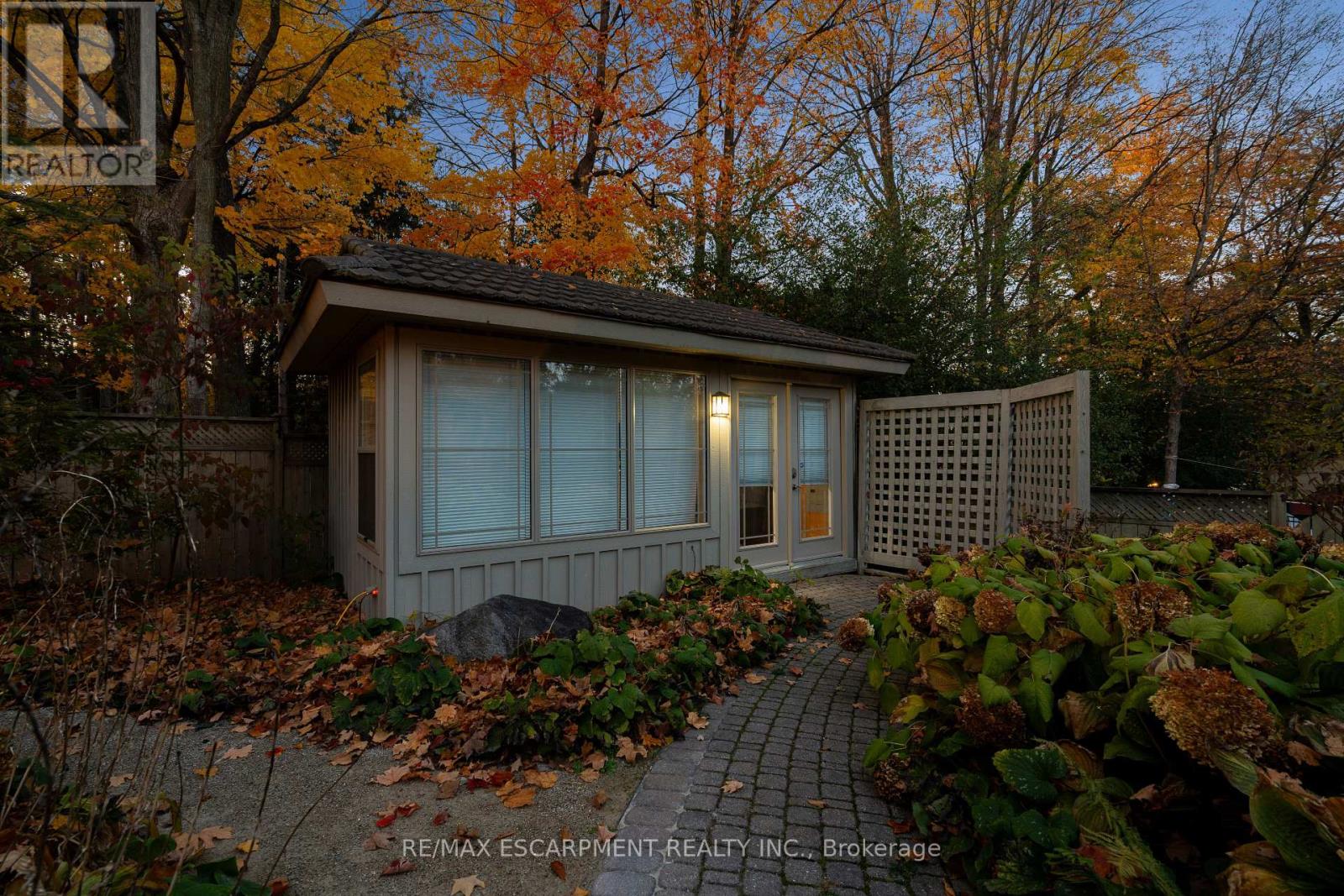 6 Beech Street, Guelph/eramosa, Ontario  N1H 6J3 - Photo 35 - X12495040