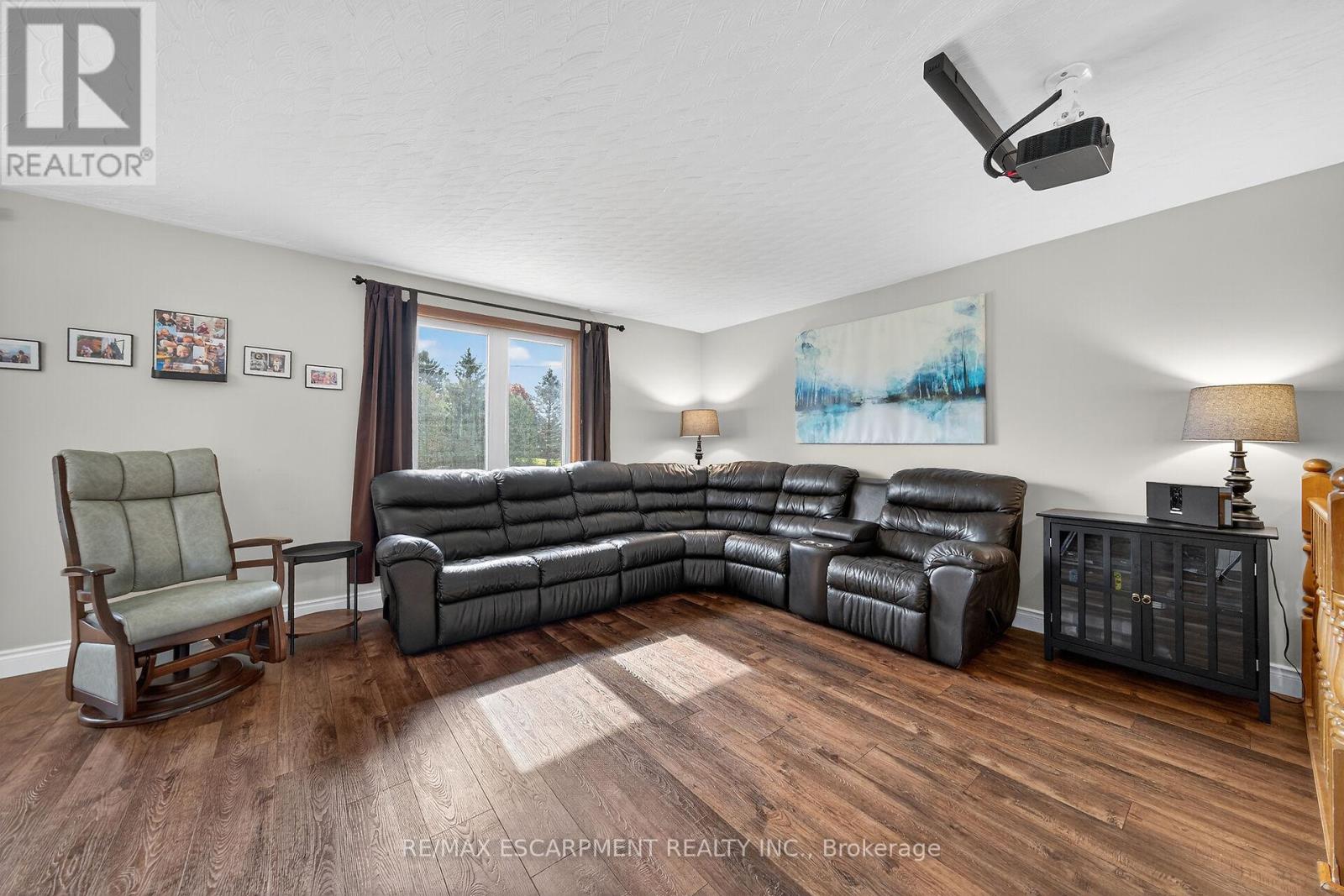 1489 Norfolk County Rd 19 E, Norfolk, Ontario  N0E 1Z0 - Photo 8 - X12495070