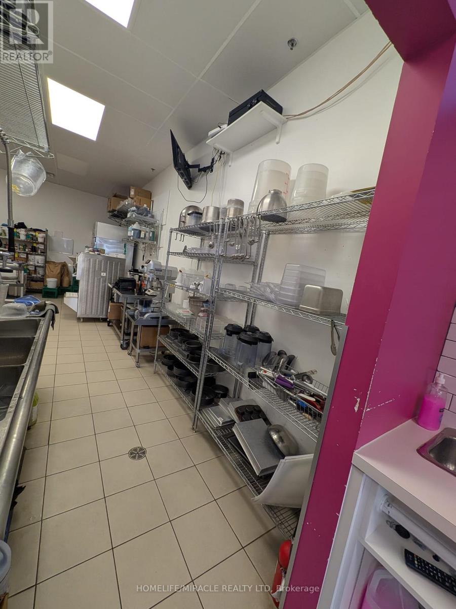 410 St. Clair Street, Chatham-Kent, Ontario  N7L 3K4 - Photo 12 - X12495090