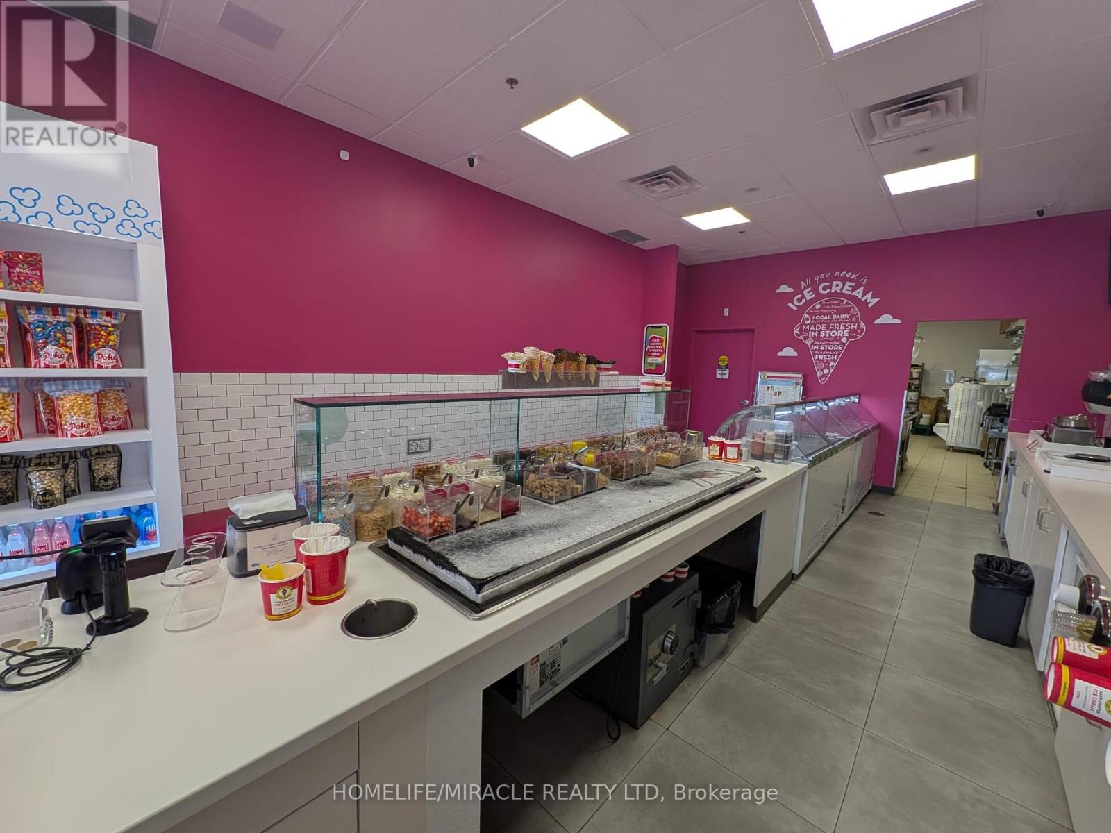 410 St. Clair Street, Chatham-Kent, Ontario  N7L 3K4 - Photo 3 - X12495090