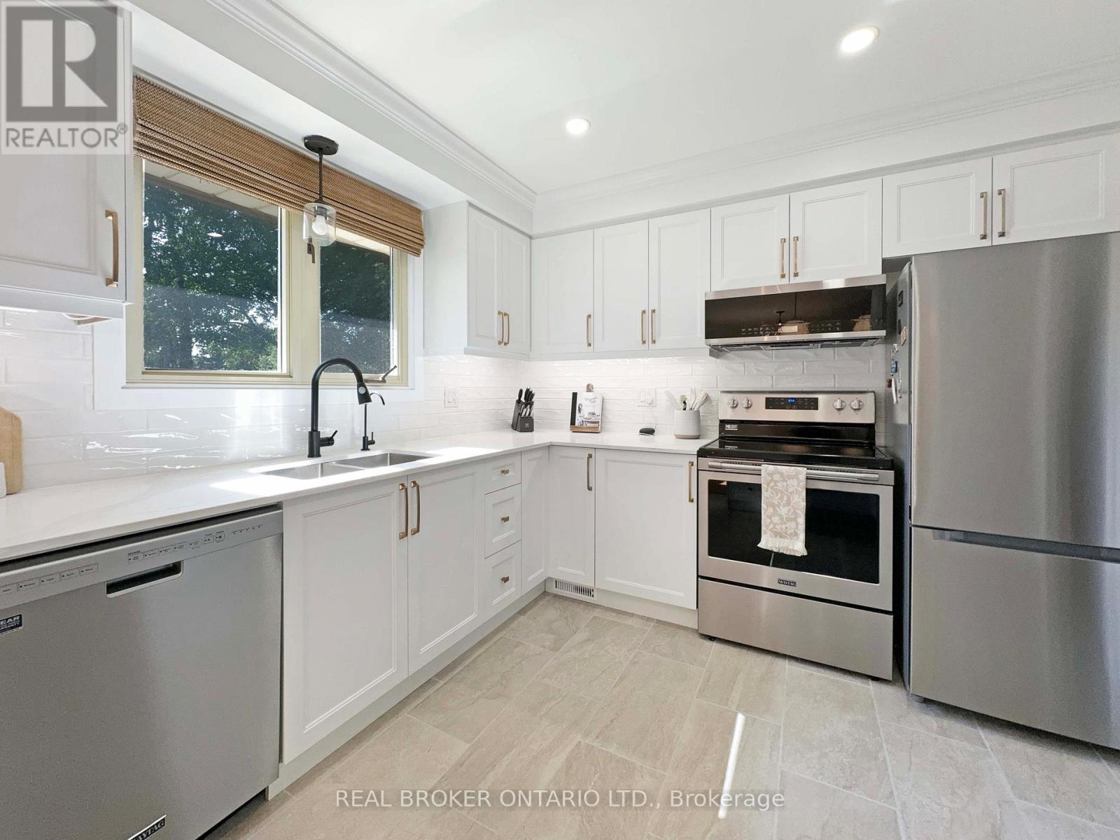 9 Normandy Circle, Norfolk, Ontario  N3Y 4J6 - Photo 9 - X12495096