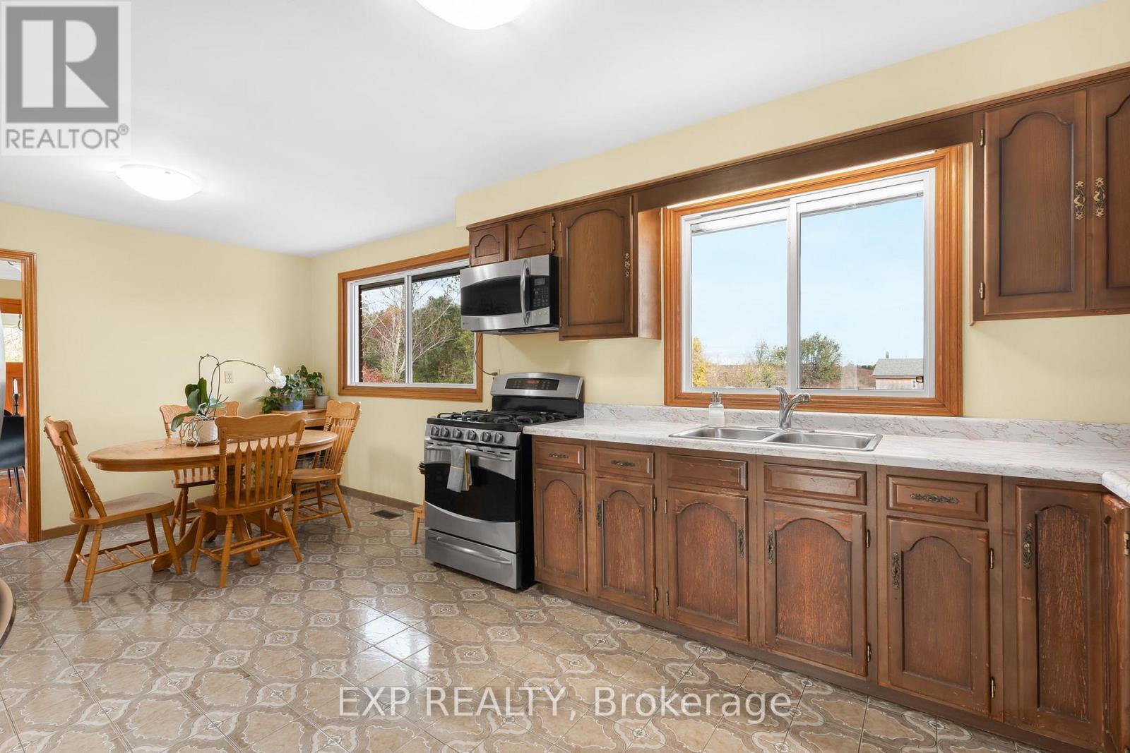 548 Millgrove Side Road, Hamilton (Dundas), Ontario  L9H 5E2 - Photo 14 - X12495106