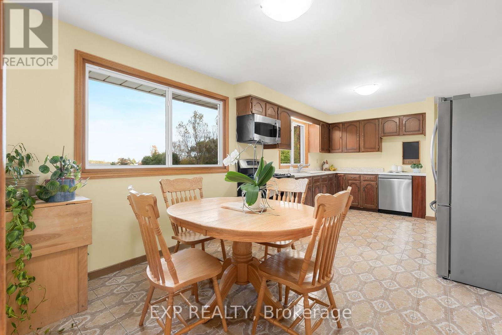 548 Millgrove Side Road, Hamilton (Dundas), Ontario  L9H 5E2 - Photo 16 - X12495106