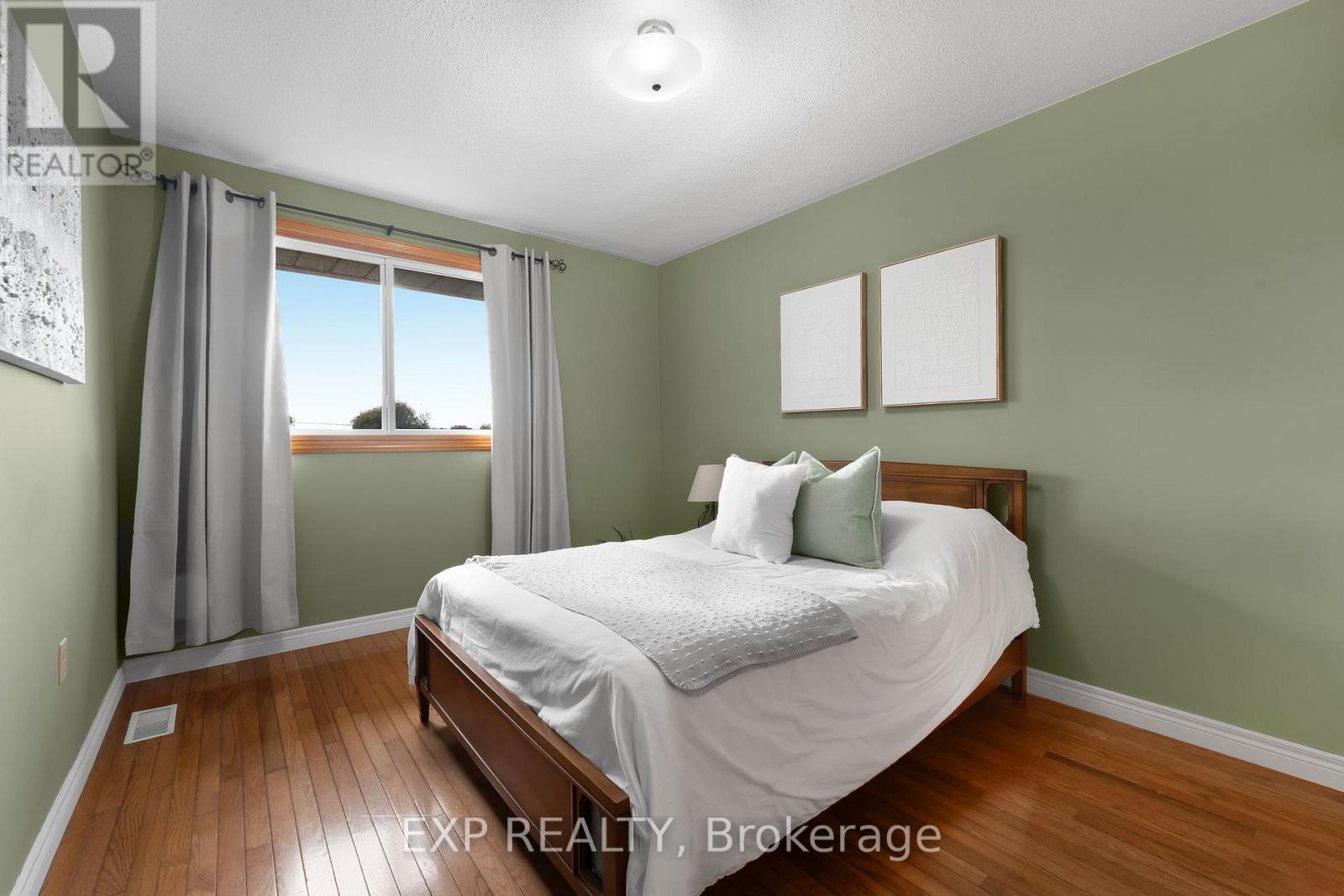 548 Millgrove Side Road, Hamilton (Dundas), Ontario  L9H 5E2 - Photo 23 - X12495106