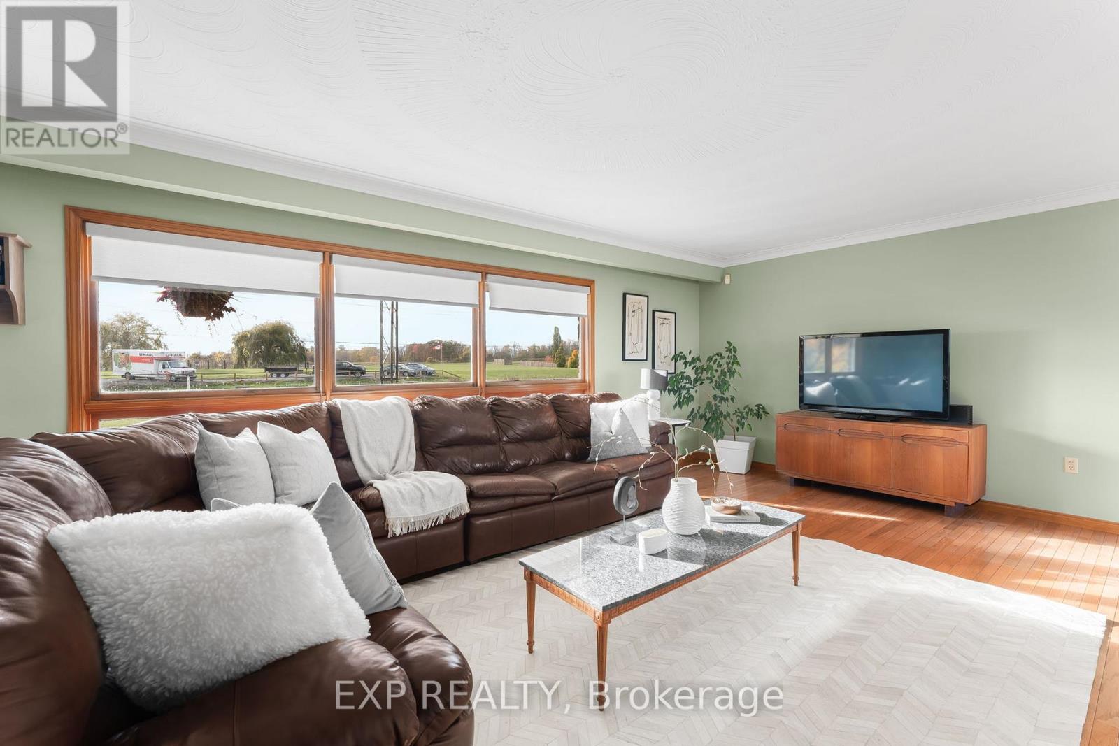 548 Millgrove Side Road, Hamilton (Dundas), Ontario  L9H 5E2 - Photo 8 - X12495106