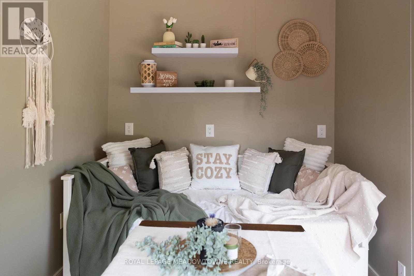 5853 Mcleod Road, Niagara Falls, Ontario  L2G 3E5 - Photo 26 - X12495218