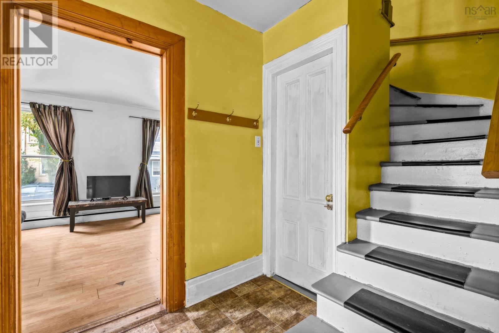 5792 West Street, Halifax, Nova Scotia  B3K 1H8 - Photo 15 - 202526831