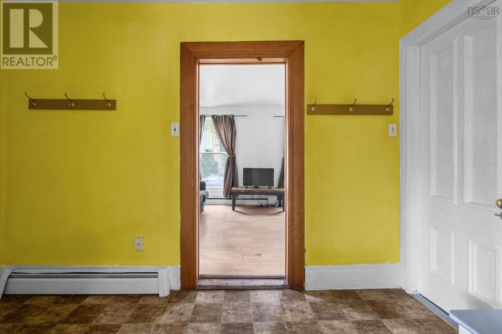 5792 West Street, Halifax, Nova Scotia  B3K 1H8 - Photo 6 - 202526831