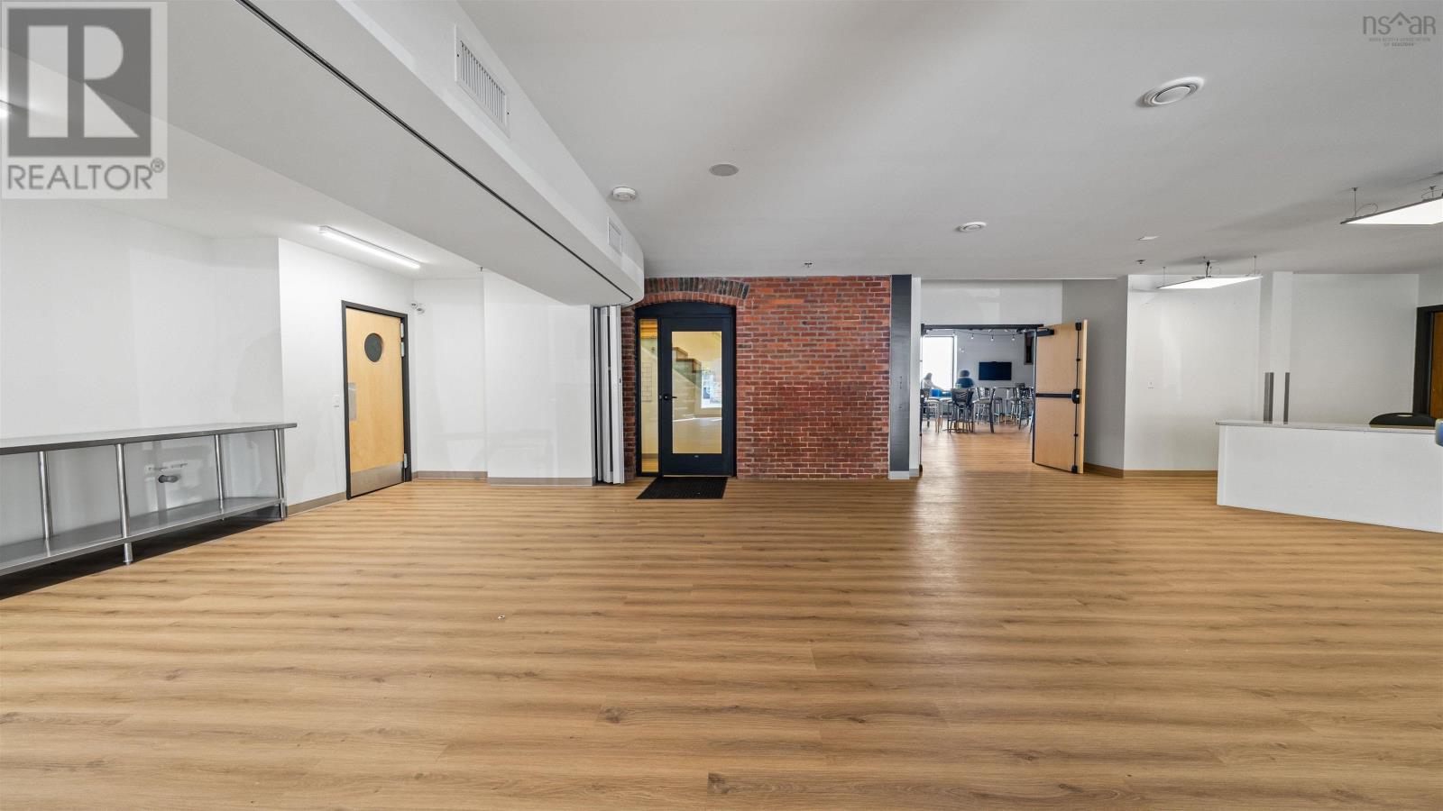 Retail Unit 1 360 Main Street, Wolfville, Nova Scotia  B4P 2B8 - Photo 12 - 202526887