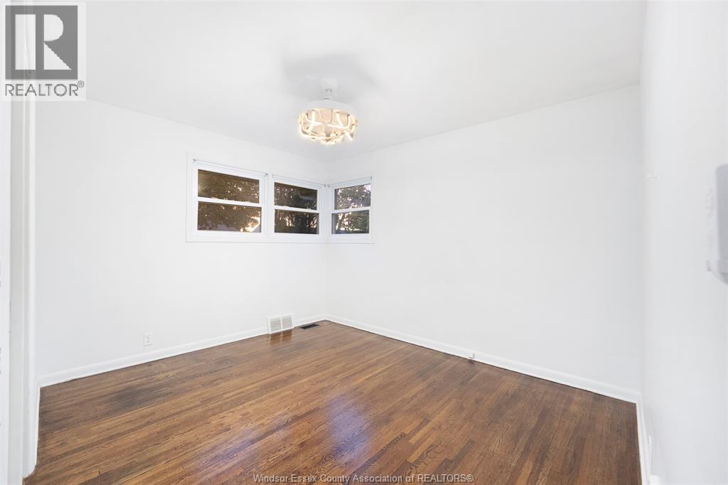 3300 Mark, Windsor, Ontario  N9E 2X1 - Photo 18 - 25027640