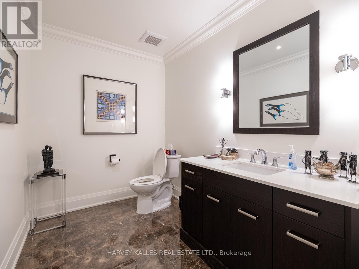 A - 2460 Bayview Avenue, Toronto, Ontario  M2L 0A3 - Photo 10 - C12493702