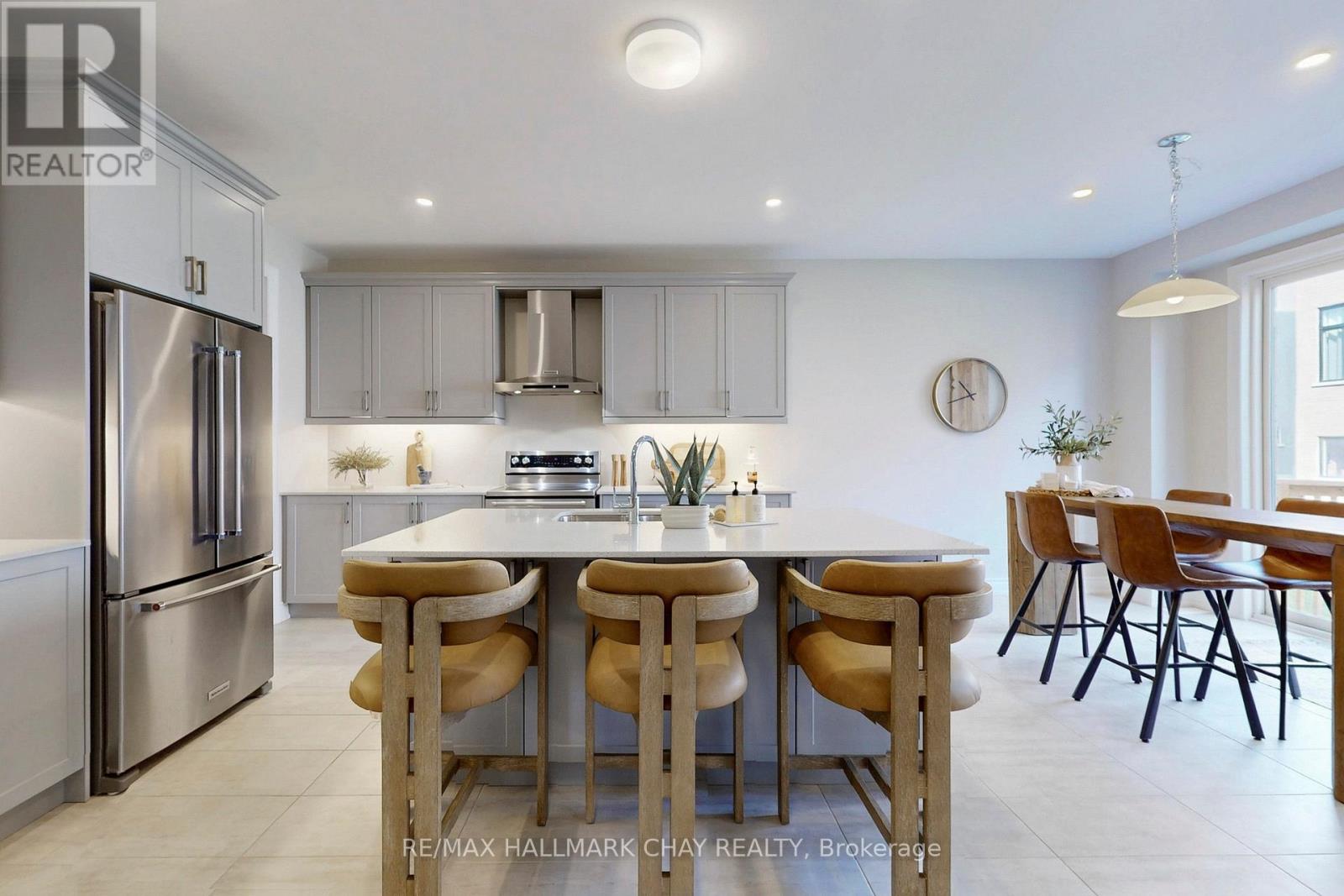 109 Bearberry Road, Springwater, Ontario  L9X 2C8 - Photo 12 - S12492832