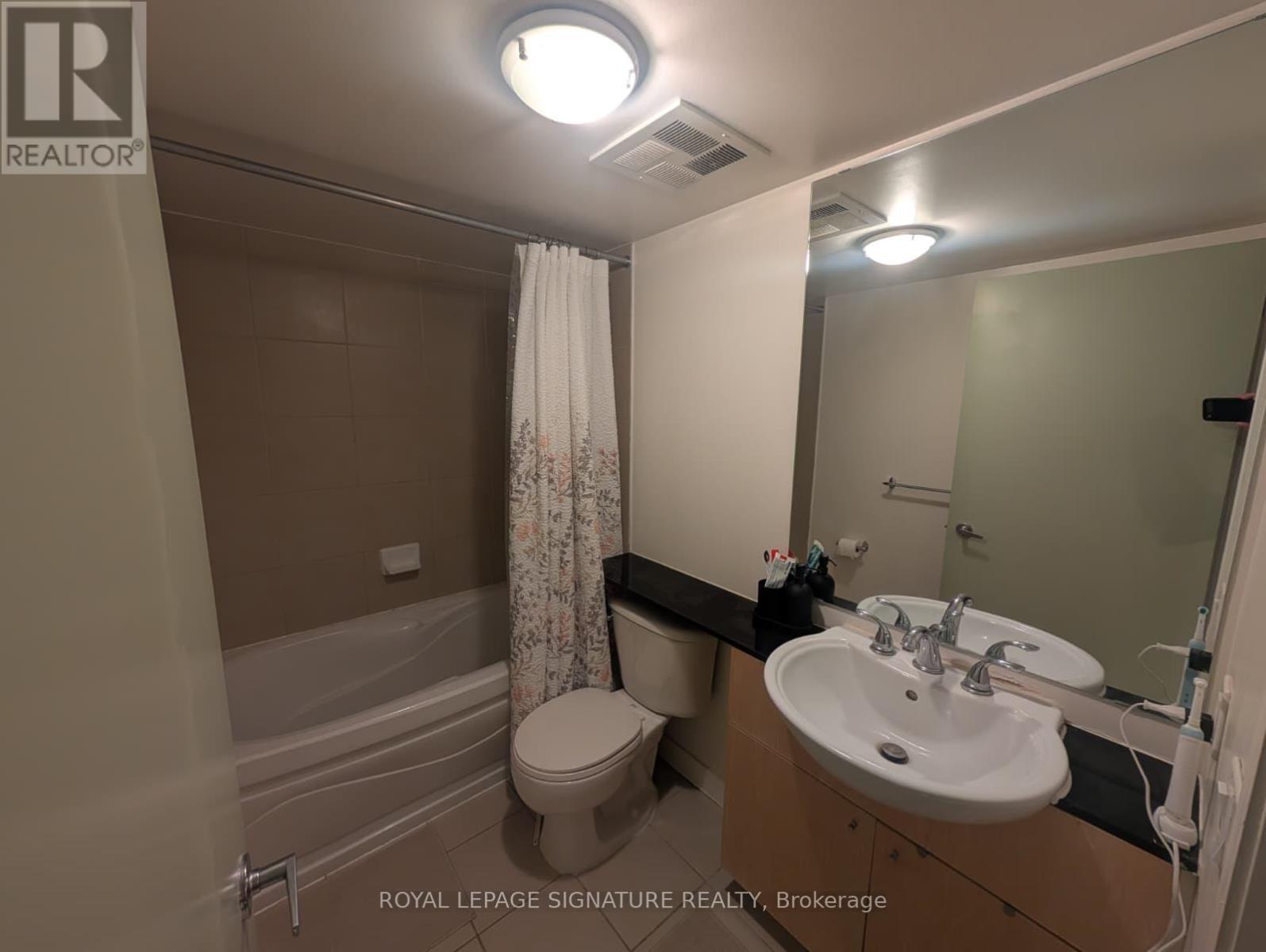 2612 - 361 Front Street W, Toronto, Ontario  M5V 3R5 - Photo 7 - C12492894