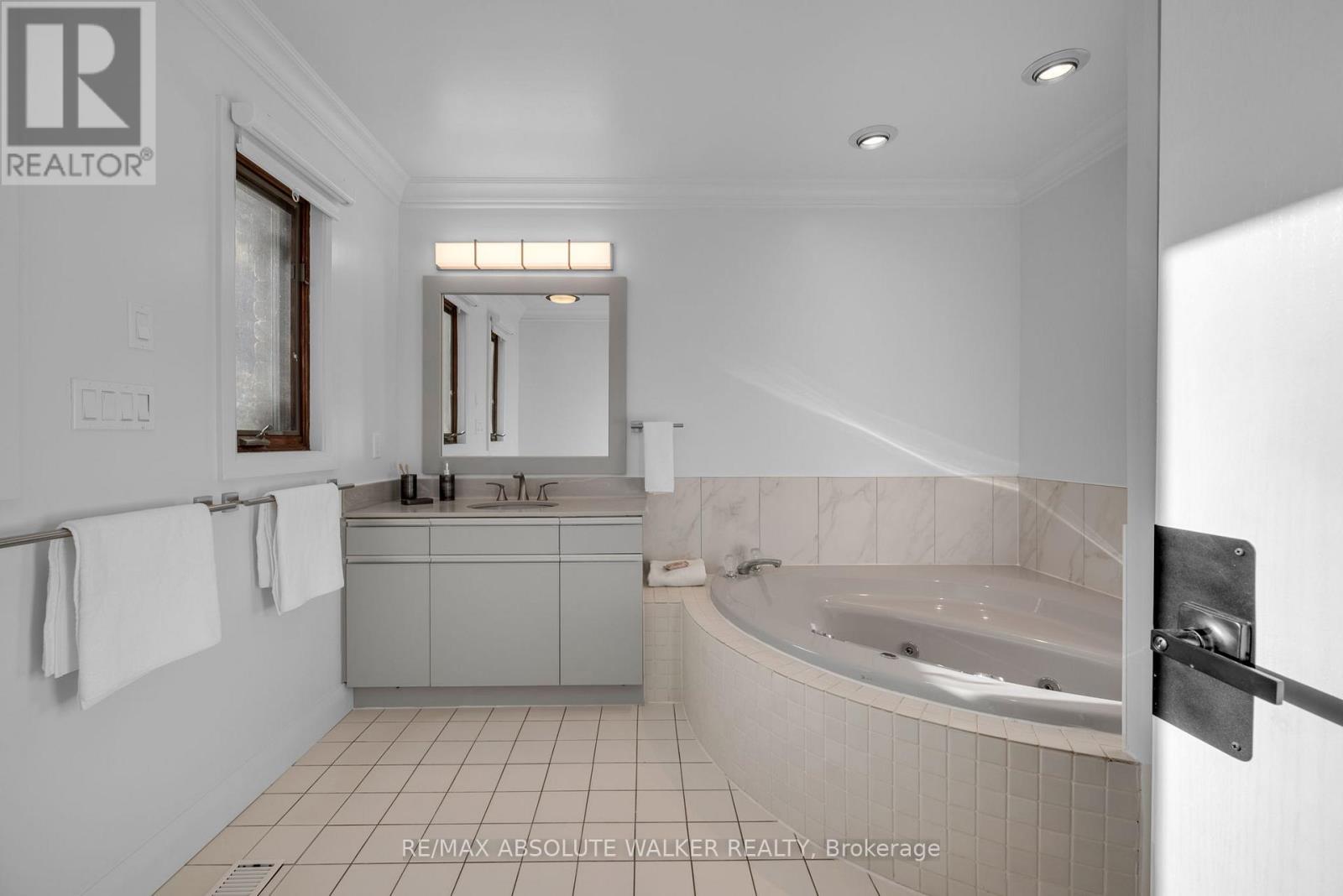 108 Margaret Anne Drive, Ottawa, Ontario  K0A 1L0 - Photo 26 - X12494630