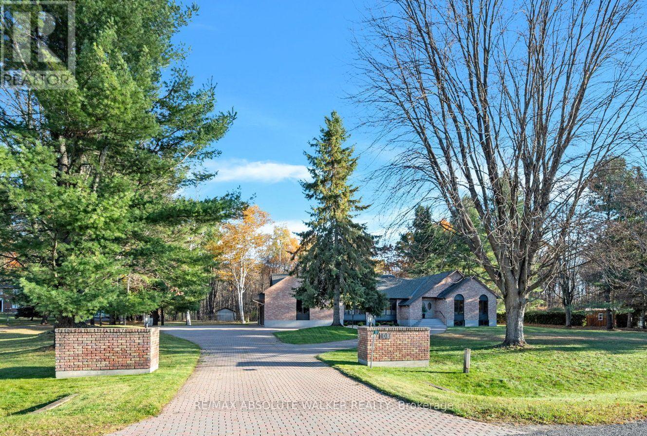 108 Margaret Anne Drive, Ottawa, Ontario  K0A 1L0 - Photo 3 - X12494630