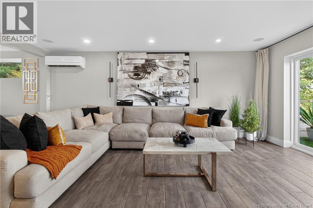 300 Westmount Boulevard, Moncton, New Brunswick  E1E 1V5 - Photo 4 - NB128529