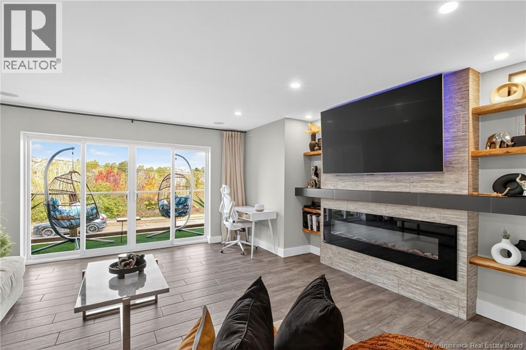 300 Westmount Boulevard, Moncton, New Brunswick  E1E 1V5 - Photo 5 - NB128529