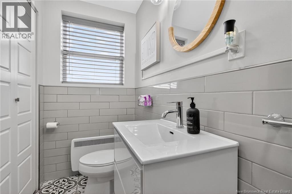 300 Westmount Boulevard, Moncton, New Brunswick  E1E 1V5 - Photo 19 - NB128529