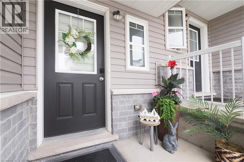 1989 Ottawa Street S Unit# 11, Kitchener, Ontario  N2E 0G7 - Photo 3 - 40747597