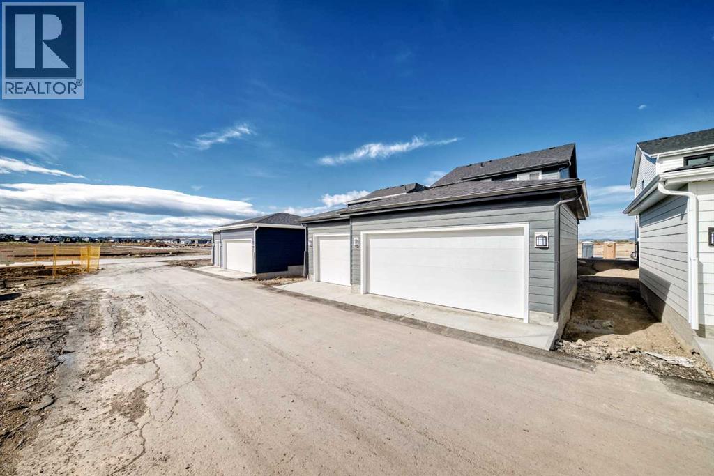 211 Perch Bend, Rural Rocky View County, Alberta  T3Z 0J9 - Photo 40 - A2250129