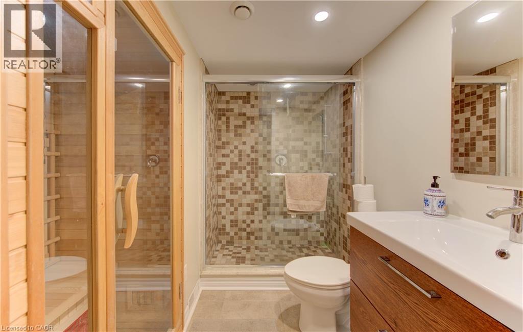 101 Mccrae Place, Waterloo, Ontario  N2T 1C6 - Photo 34 - 40784647