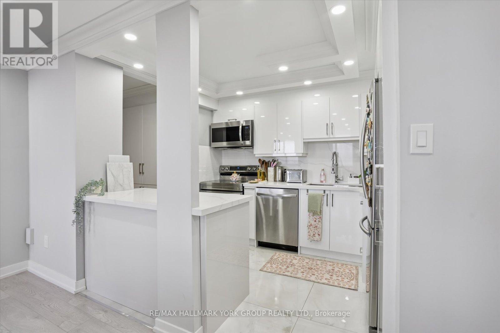 1006 - 1300 Mississauga Valley Boulevard, Mississauga, Ontario  L5A 3S8 - Photo 10 - W12495038