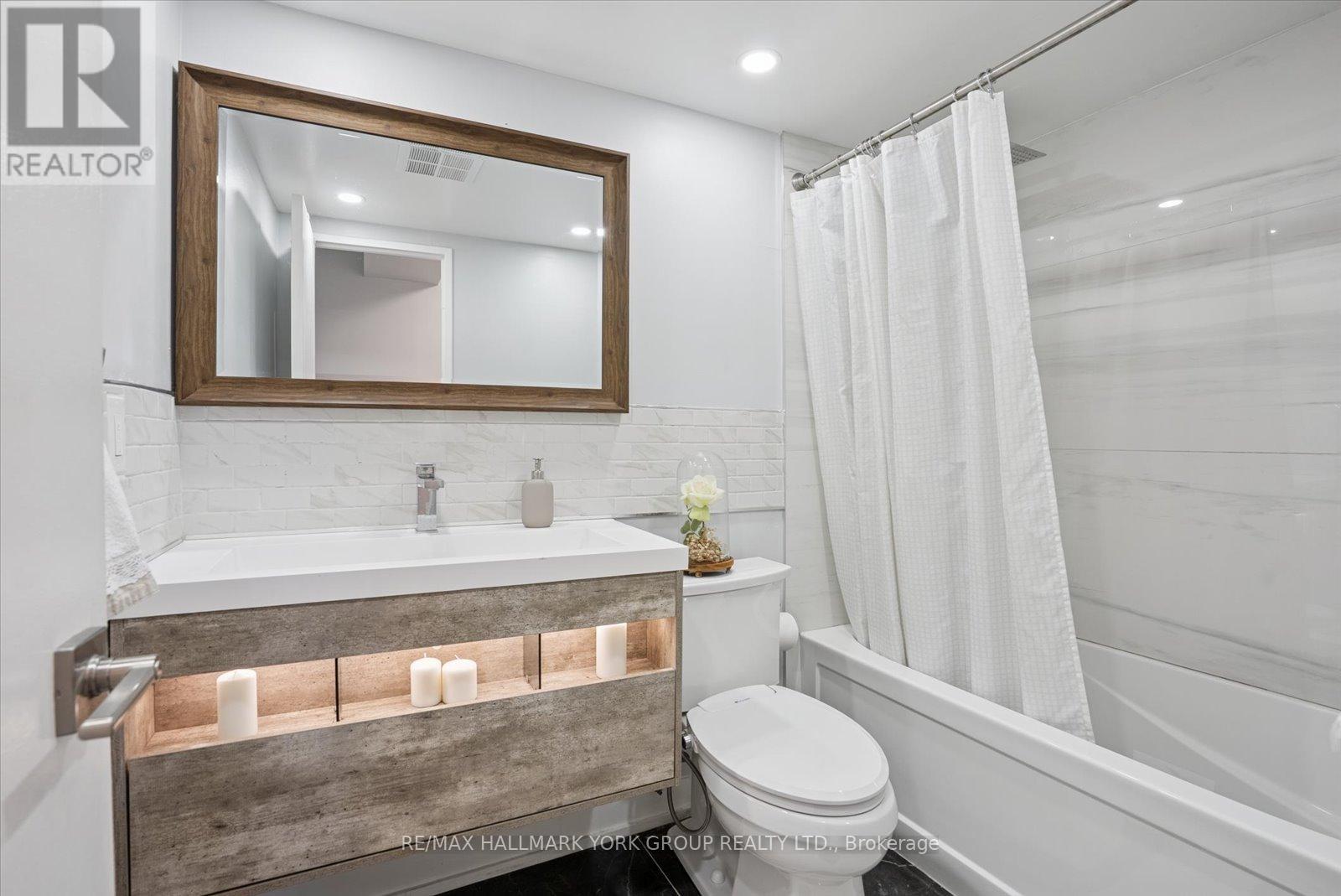 1006 - 1300 Mississauga Valley Boulevard, Mississauga, Ontario  L5A 3S8 - Photo 20 - W12495038