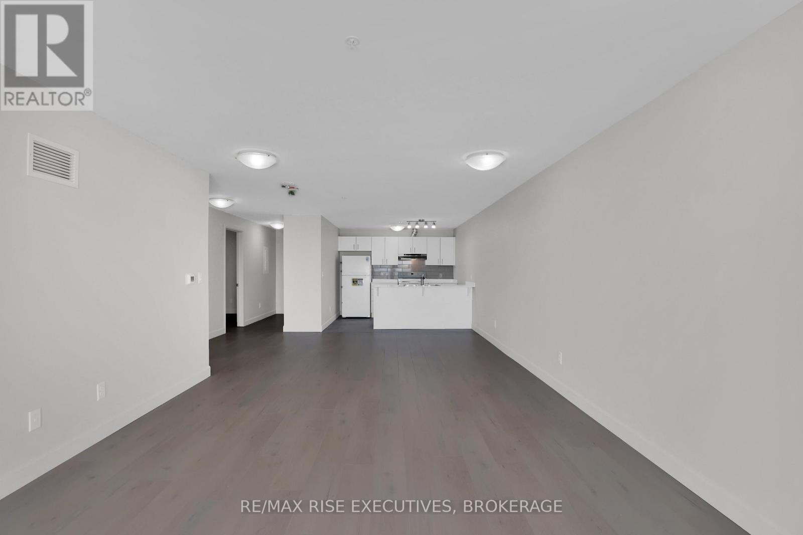 305 - 1080 Terra Verde Way, Kingston, Ontario  K7P 0V3 - Photo 11 - X12495444