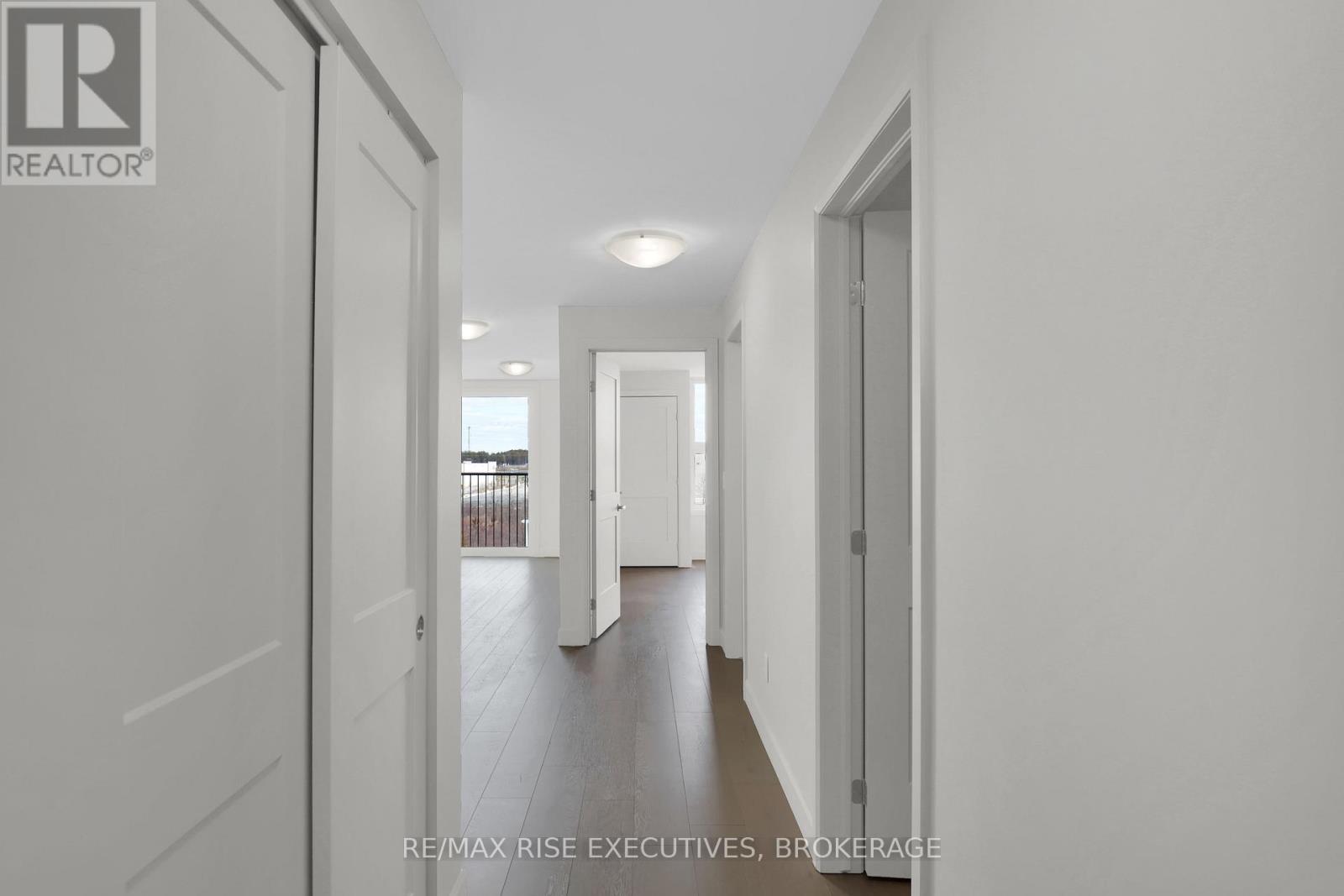 305 - 1080 Terra Verde Way, Kingston, Ontario  K7P 0V3 - Photo 3 - X12495444