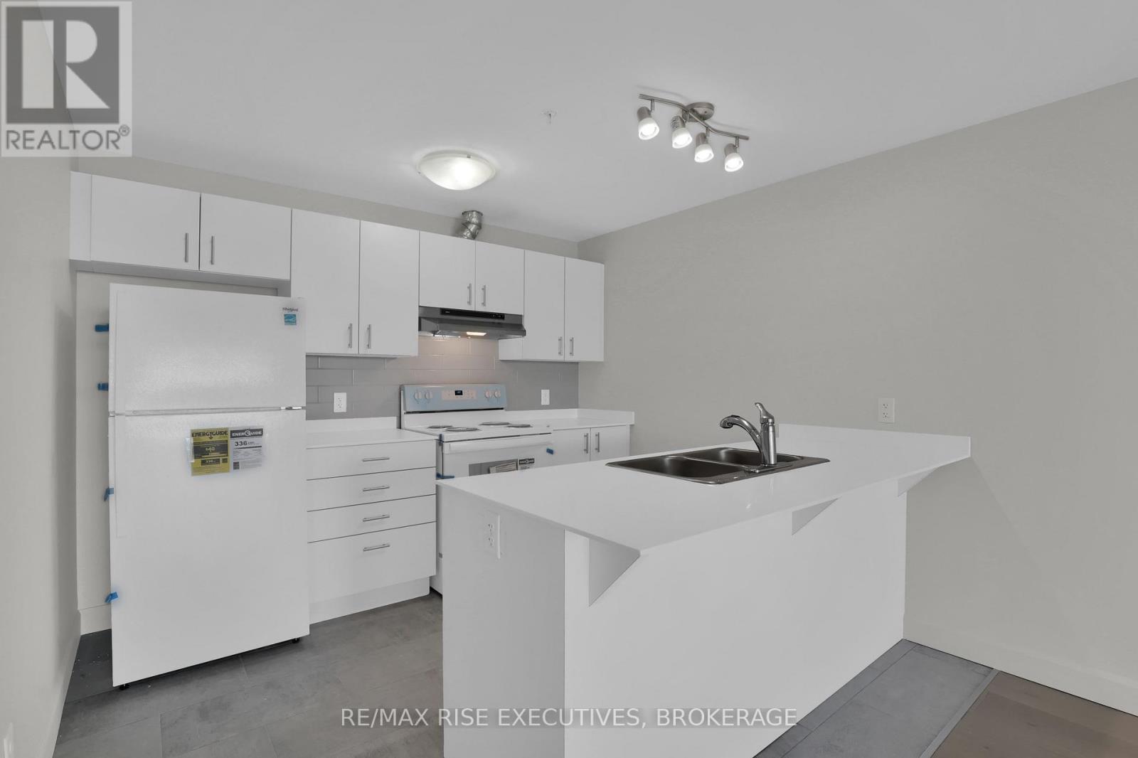 305 - 1080 Terra Verde Way, Kingston, Ontario  K7P 0V3 - Photo 8 - X12495444