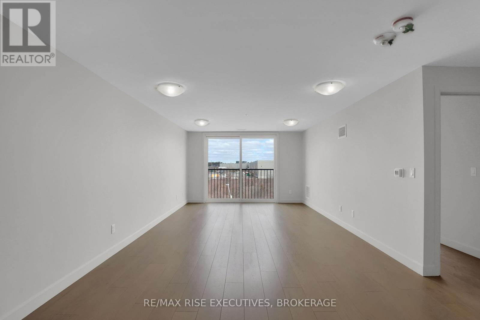 305 - 1080 Terra Verde Way, Kingston, Ontario  K7P 0V3 - Photo 9 - X12495444