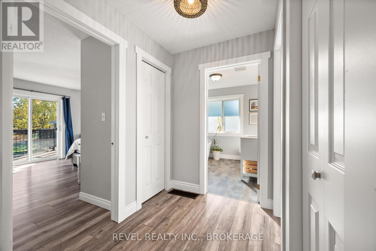 2089 Sunbury Road, Frontenac (Frontenac South), Ontario  K0H 1X0 - Photo 22 - X12495630