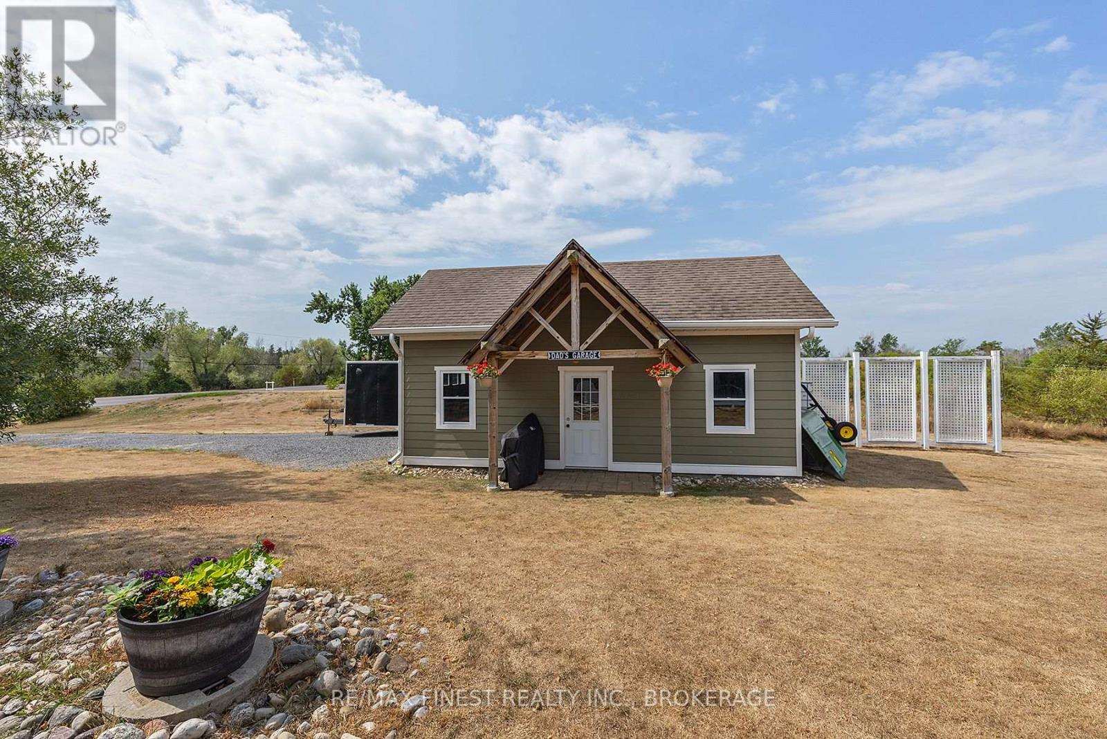 1247 Millhaven Road, Loyalist, Ontario  K0H 2H0 - Photo 10 - X12495656