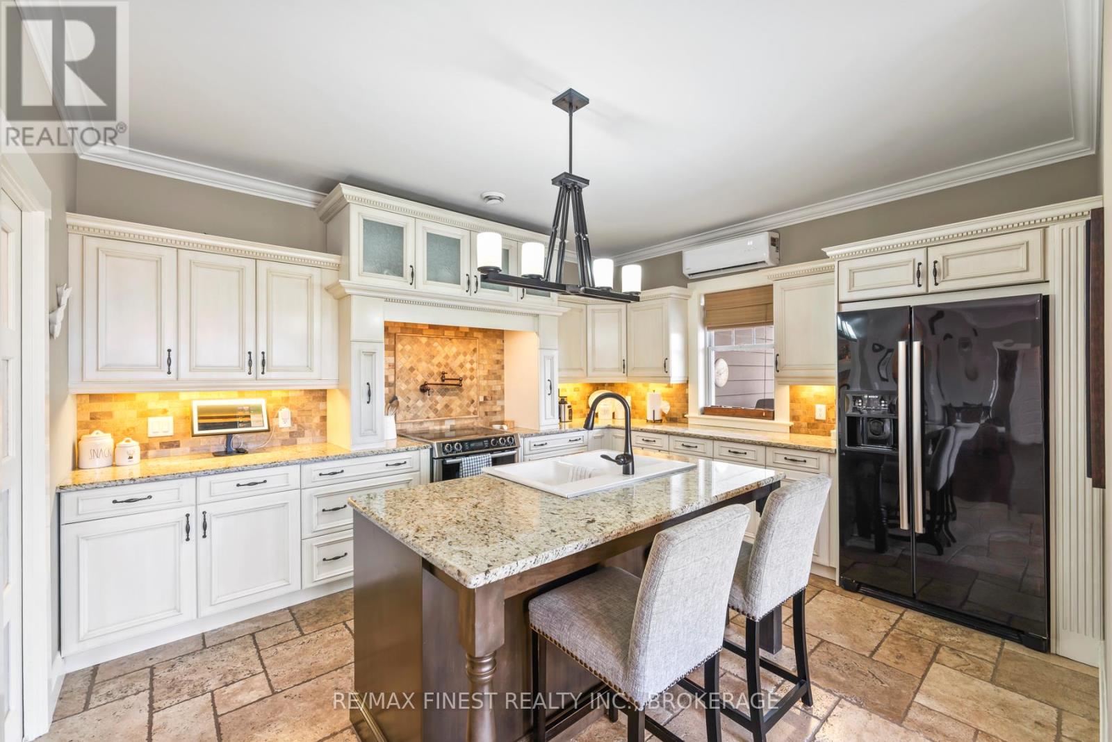 1247 Millhaven Road, Loyalist, Ontario  K0H 2H0 - Photo 33 - X12495656