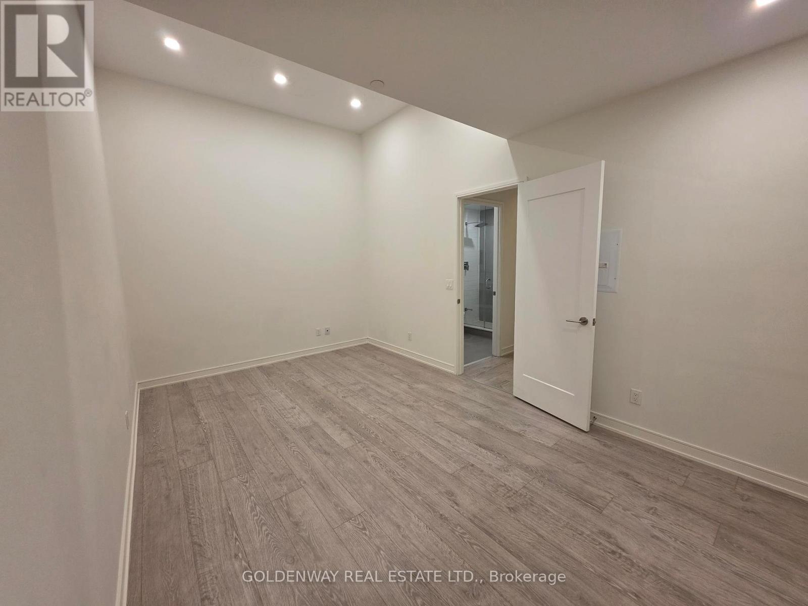 505 - 88 Scott Street, Toronto, Ontario  M5E 0A9 - Photo 8 - C12495270