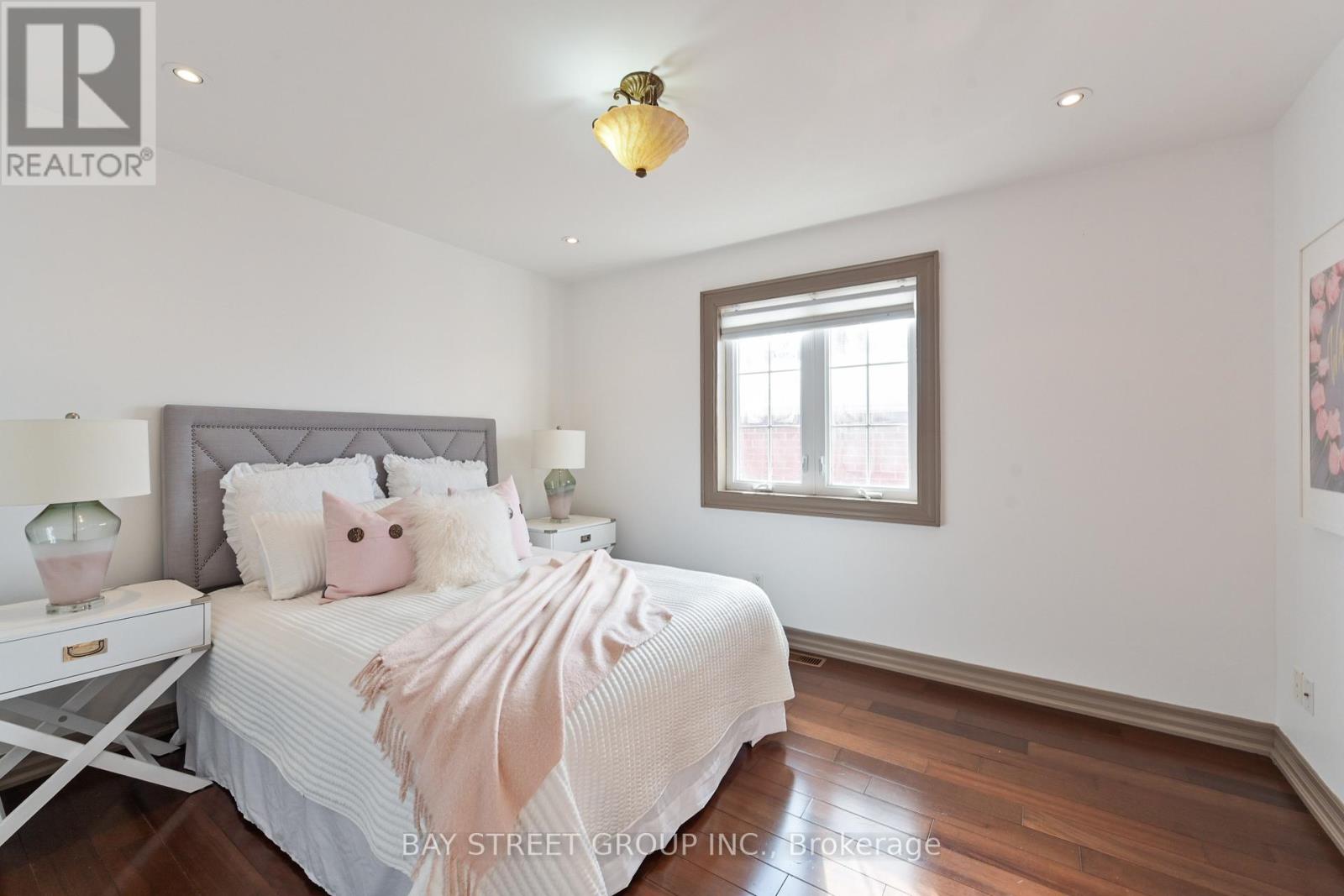 40 Holland Park Avenue, Toronto, Ontario  M6C 1M3 - Photo 11 - C12495340