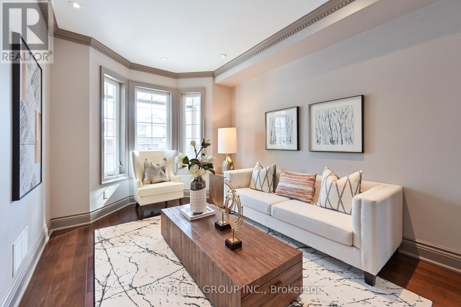 40 Holland Park Avenue, Toronto, Ontario  M6C 1M3 - Photo 2 - C12495340