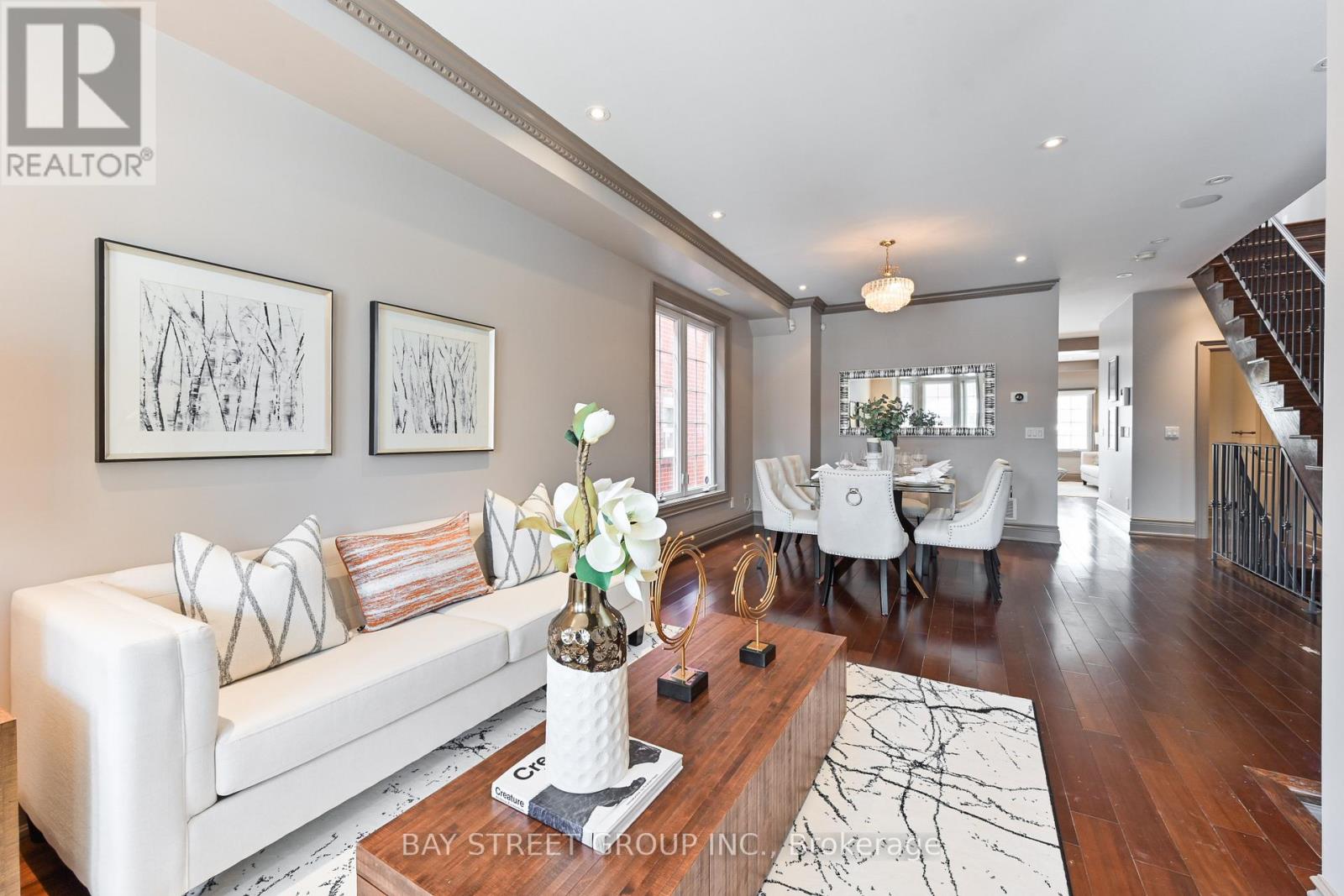 40 Holland Park Avenue, Toronto, Ontario  M6C 1M3 - Photo 3 - C12495340