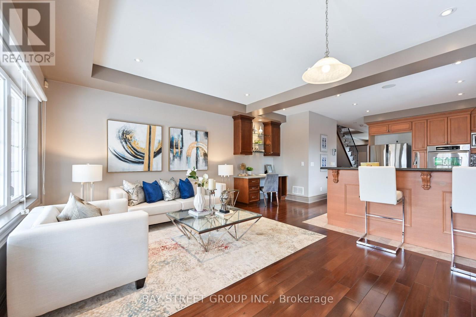 40 Holland Park Avenue, Toronto, Ontario  M6C 1M3 - Photo 6 - C12495340