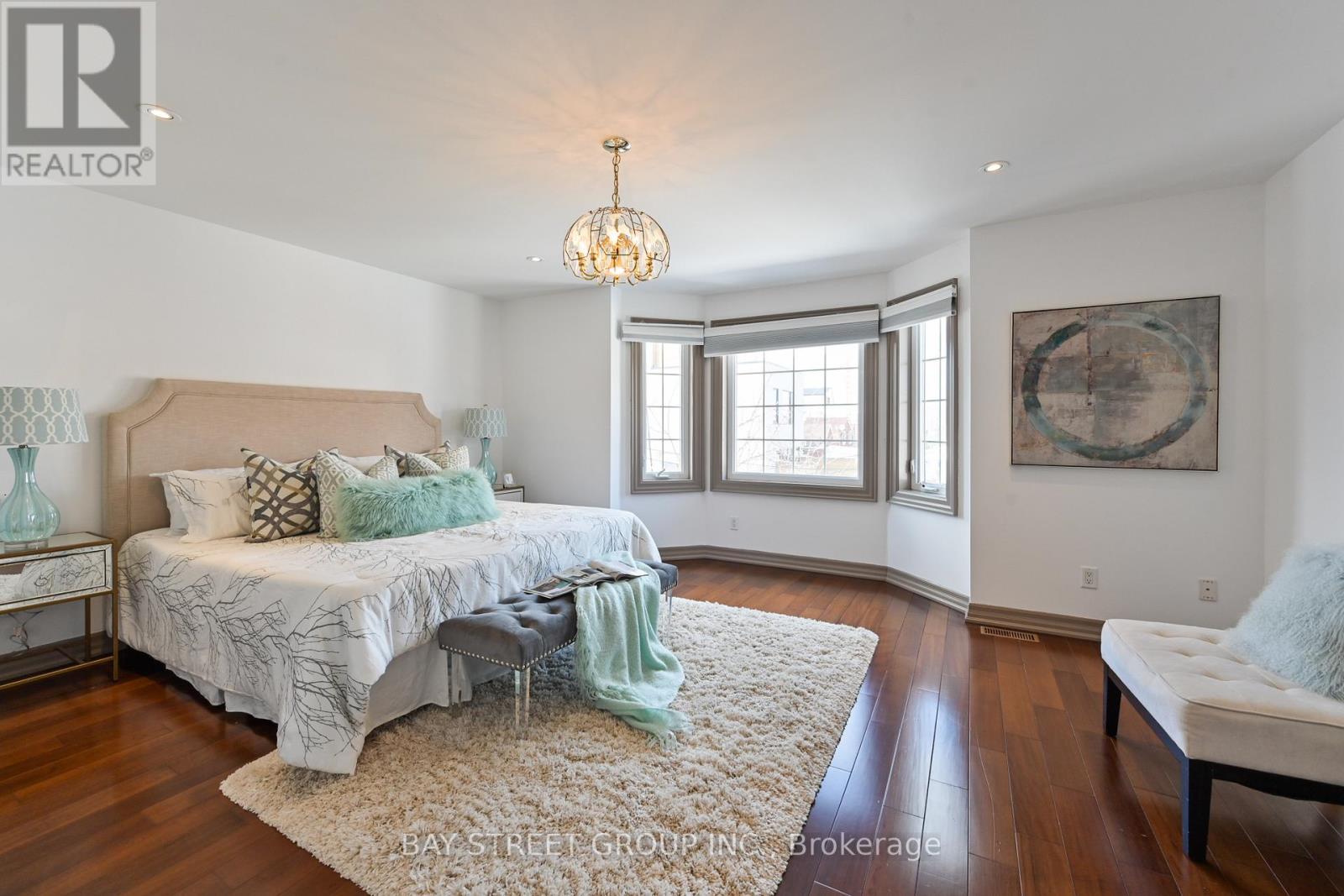 40 Holland Park Avenue, Toronto, Ontario  M6C 1M3 - Photo 9 - C12495340