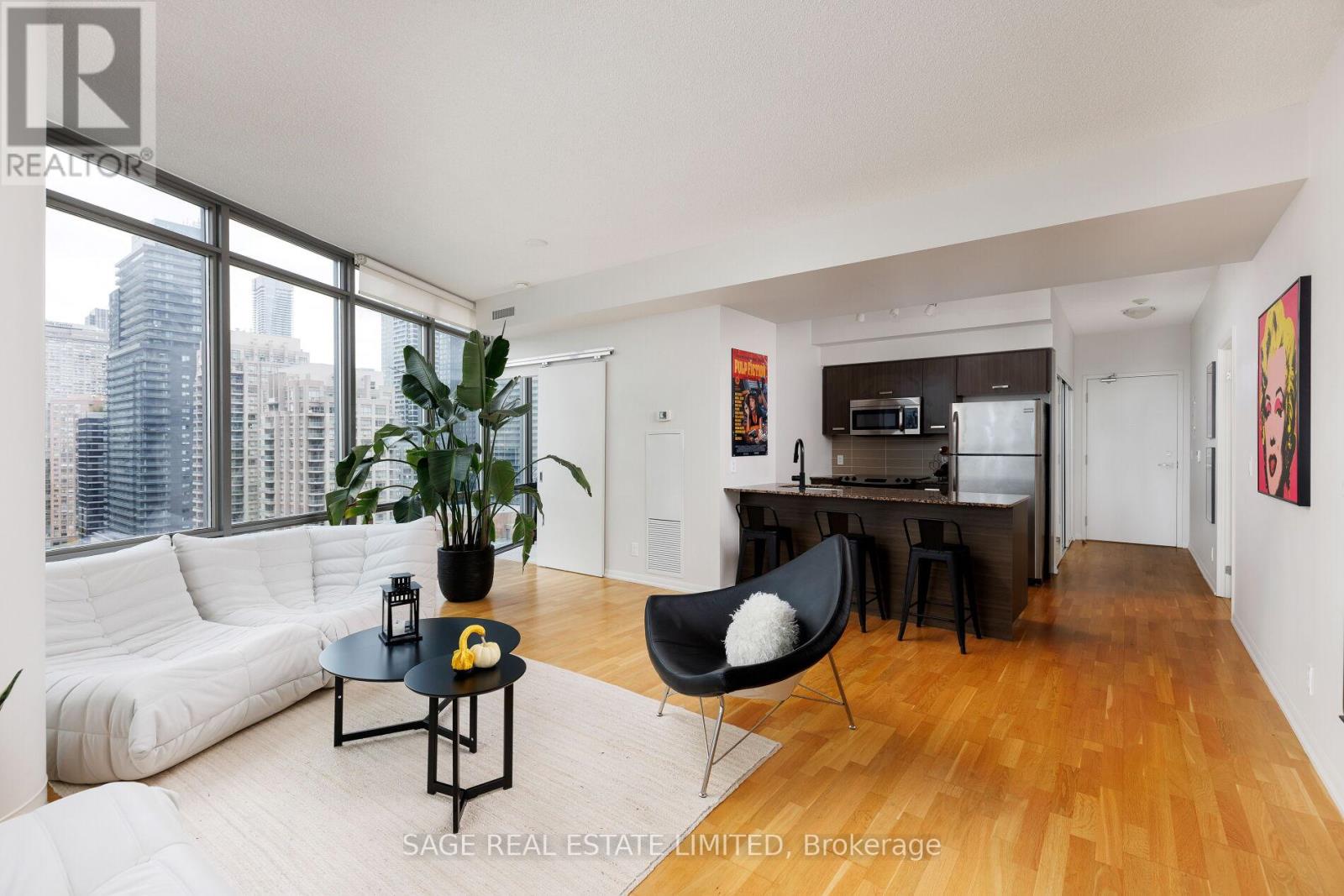 2103 - 832 Bay Street, Toronto, Ontario  M5S 1Z6 - Photo 14 - C12495378