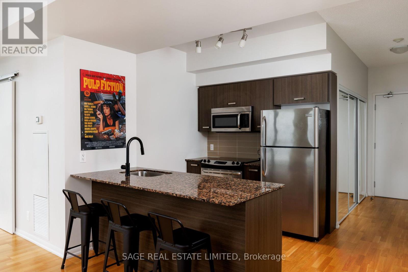 2103 - 832 Bay Street, Toronto, Ontario  M5S 1Z6 - Photo 16 - C12495378