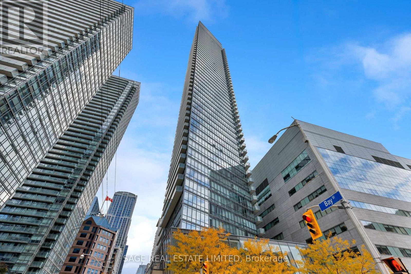 2103 - 832 Bay Street, Toronto, Ontario  M5S 1Z6 - Photo 2 - C12495378