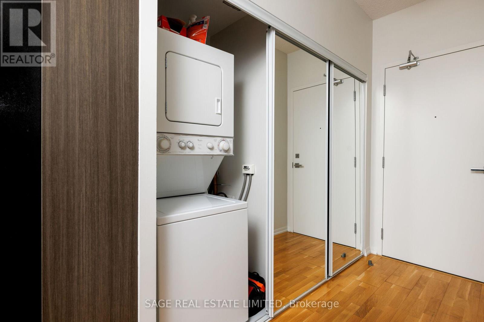 2103 - 832 Bay Street, Toronto, Ontario  M5S 1Z6 - Photo 32 - C12495378