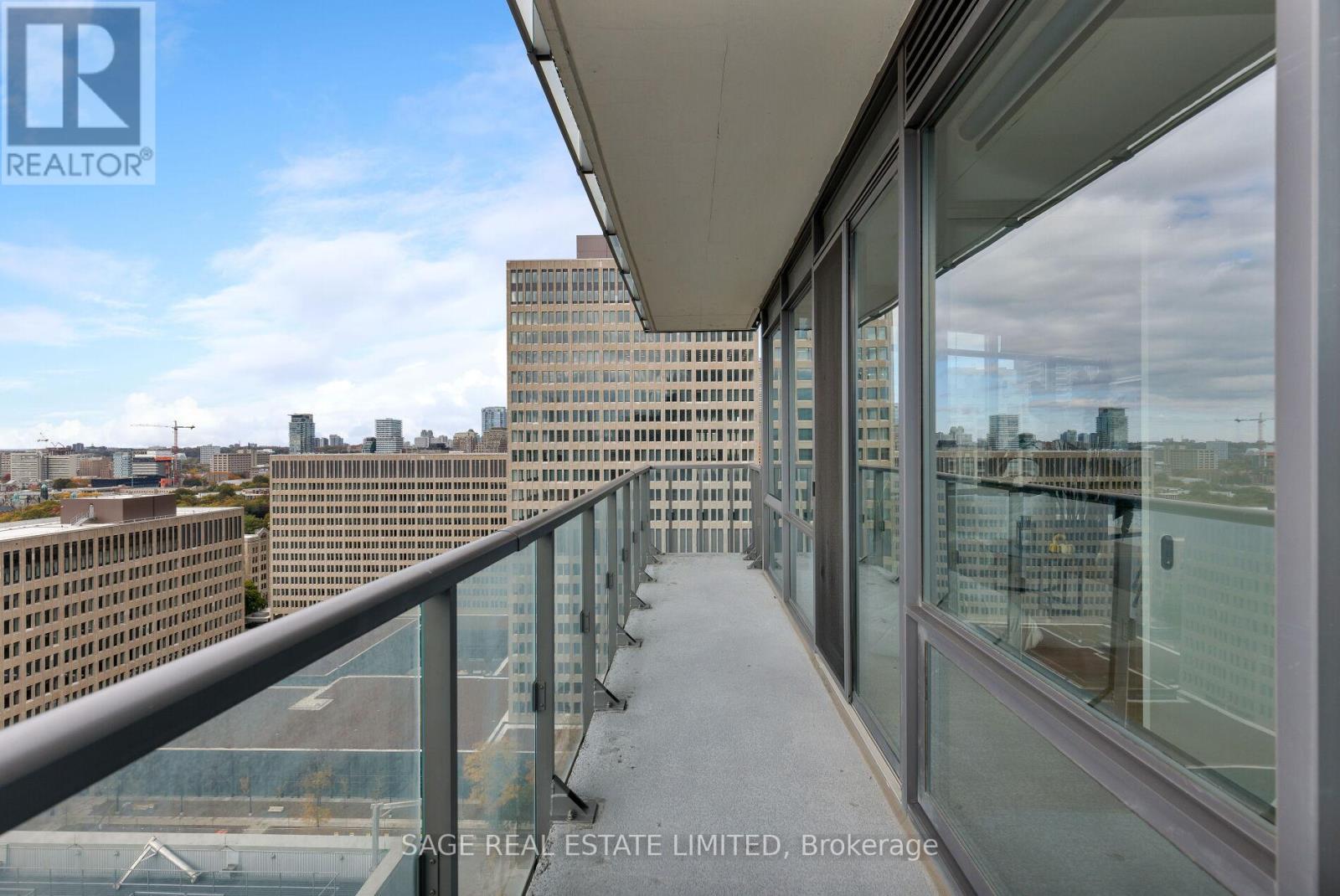 2103 - 832 Bay Street, Toronto, Ontario  M5S 1Z6 - Photo 7 - C12495378