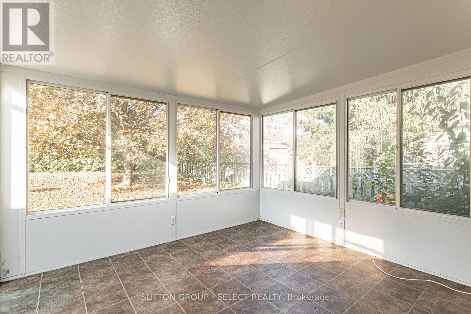 323 Base Line Road W, London South, Ontario  N6J 1W5 - Photo 13 - X12495560