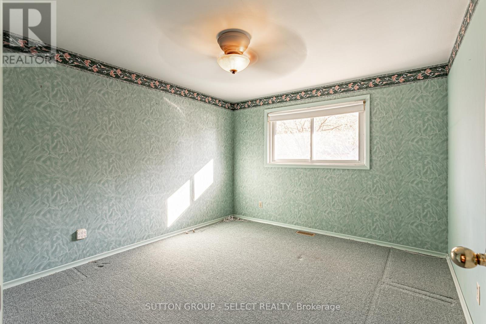 323 Base Line Road W, London South, Ontario  N6J 1W5 - Photo 19 - X12495560