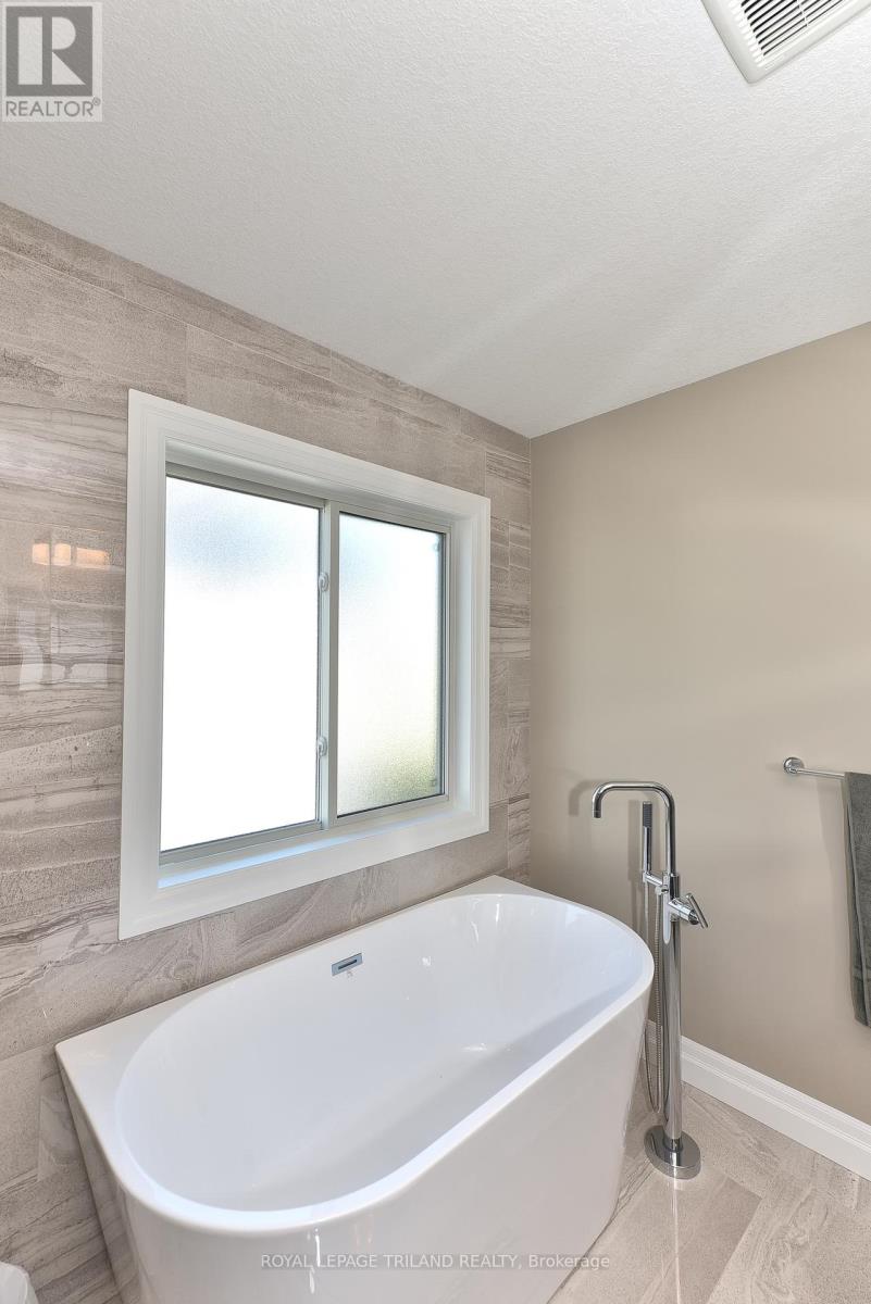 2274 Bakervilla Street, London South, Ontario  N6P 0E7 - Photo 24 - X12495574