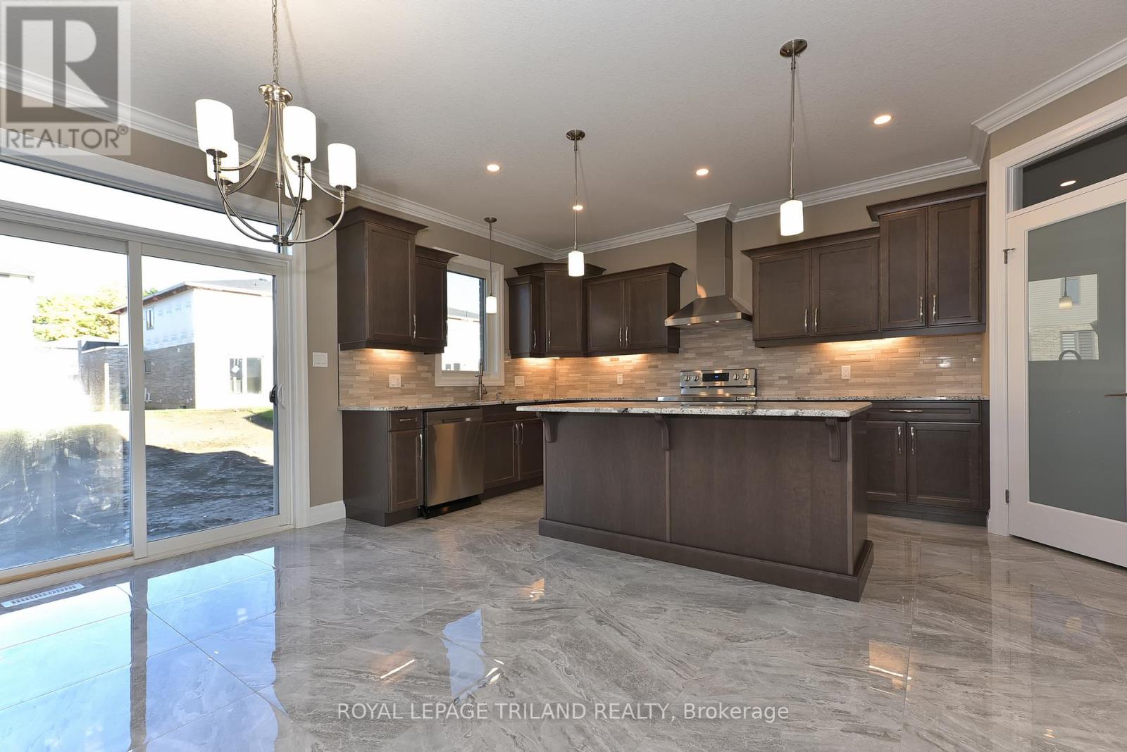 2274 Bakervilla Street, London South, Ontario  N6P 0E7 - Photo 5 - X12495574