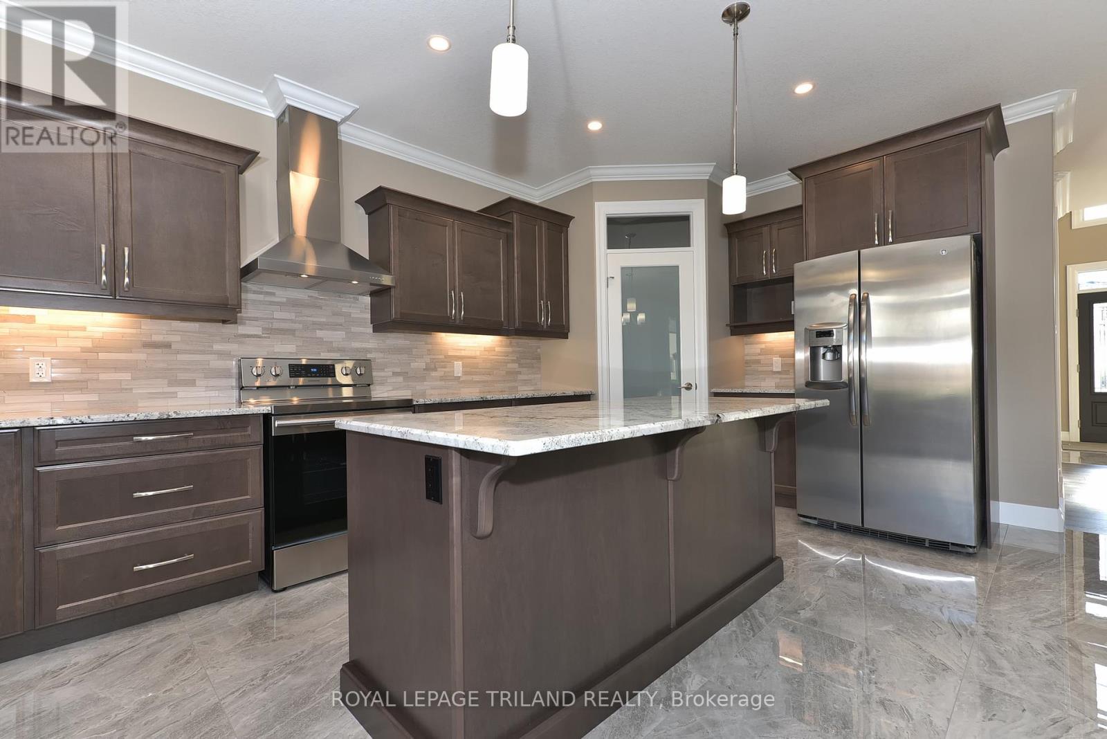 2274 Bakervilla Street, London South, Ontario  N6P 0E7 - Photo 7 - X12495574